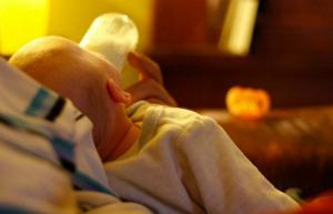 Babaétkezési menetrend: Tippek a baba éjszakai etetéséhez