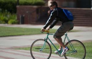 Tyrime teigiama, kad vyrai patiria didžiąją dalį dviratininkų traumų