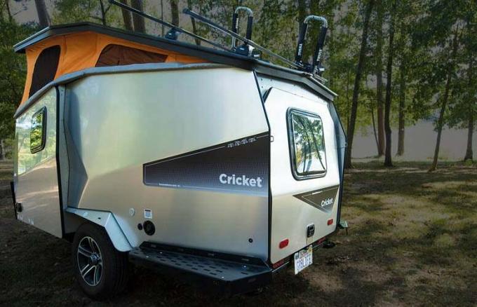 Трейлер крикетного табору Taxa -- найкращі кемпери, трейлери, фургони та намети на даху