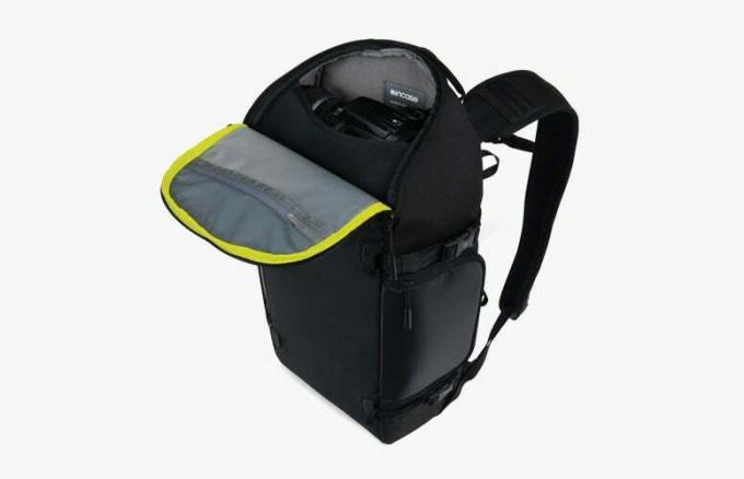 INCASE GoPro Action Camera Bag -- Конвертируема чанта за пелени