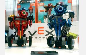 Hexbugi poksirobotid on põhimõtteliselt uue ajastu rock 'Em Sock 'Em robotid