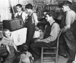 Beeinflusst ein Radio im Hintergrund die frühkindliche Entwicklung?