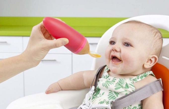 Łyżeczka dla niemowląt Boon Squirt pomaga zmniejszyć bałagan podczas posiłków