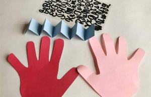 Cel mai bun proiect de Ziua Îndrăgostiților pentru copii: Mâinile „Te iubesc atât de mult”.