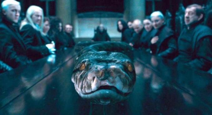 'Fantastic Beasts 3' Perlu Menjawab Pertanyaan 'Kejahatan Grindelwald' Ini