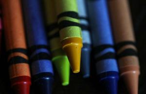 Pais chateados com o novo nome de Crayon de Crayola são irritantes e errados