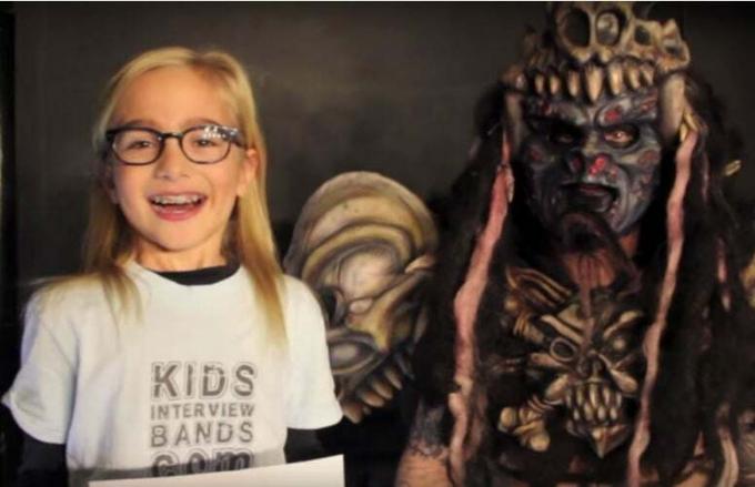 GWAR con bandas de entrevistas para niños