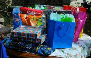 Trīs iemesli, kāpēc dzimšanas dienas ballīte bez dāvanām nav tik šausmīga