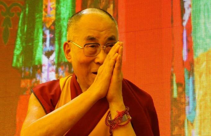 Далай-лама відвідує клуб Gymkhana в Делі