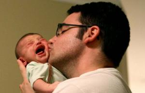 Anknytningsteori: Varför bebisar vill ha annan familj än pappa