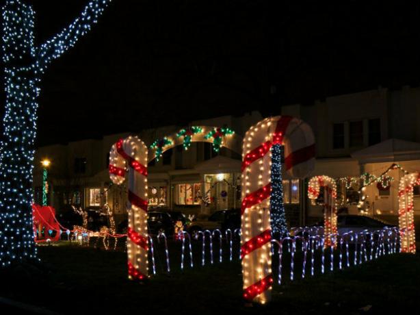 Καλύτερες χριστουγεννιάτικες εμφανίσεις με φως: Smedley Street, Φιλαδέλφεια, PA