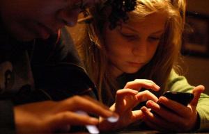 Советы по покупке детских телефонов, безопасных от хакеров