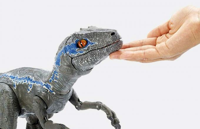 Mattel의 Jurassic Park Dinosaur Robot은 훈련 가능한 첨단 애완동물입니다.