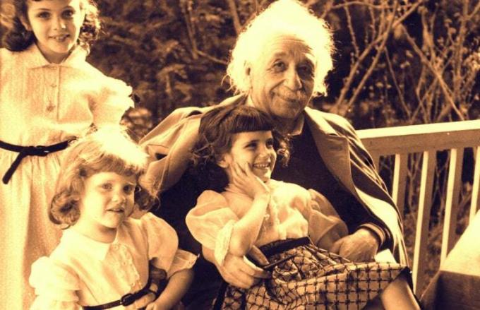 Semua Yang Perlu Anda Ketahui Tentang Mengasuh Anak Dari Albert Einstein