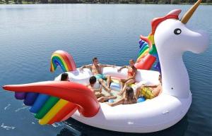 Ta nori unicorn Pool Float vam bo naredil življenje jezera
