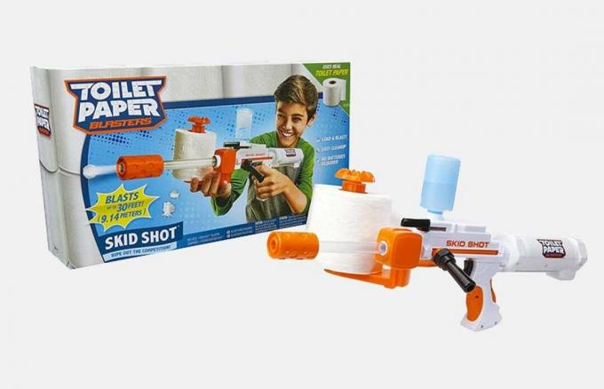 Этот новый игрушечный пистолет превращает туалетную бумагу в шарики