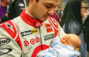 El campeón de NASCAR, Kyle Larson, sobre la crianza de los hijos y sus sueños para su hijo