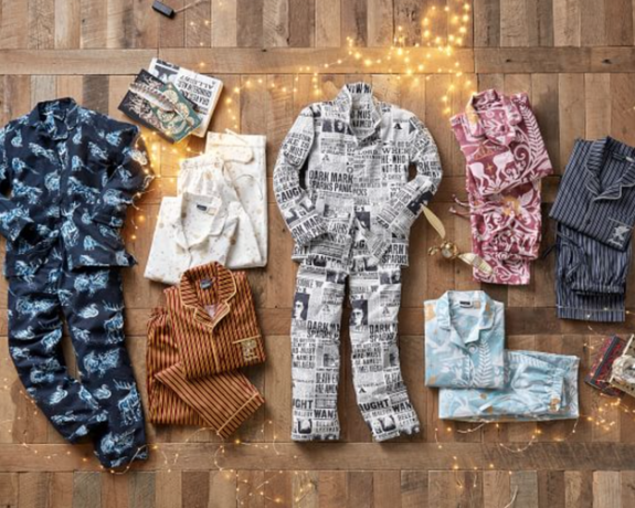 Den bästa matchande pyjamasen för familjer som gillar att vara bekväma tillsammans