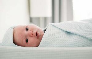 Hugsy Blanket simule la chaleur d'une mère pour les bébés prématurés
