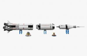 Apollo Saturn V rakett er LEGOs høyeste leketøy noensinne