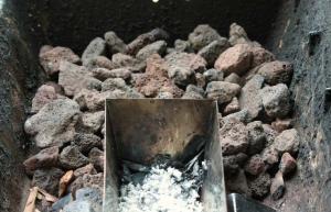 Kako stari plinski roštilj pretvoriti u domaći pušač za manje od 50 dolara