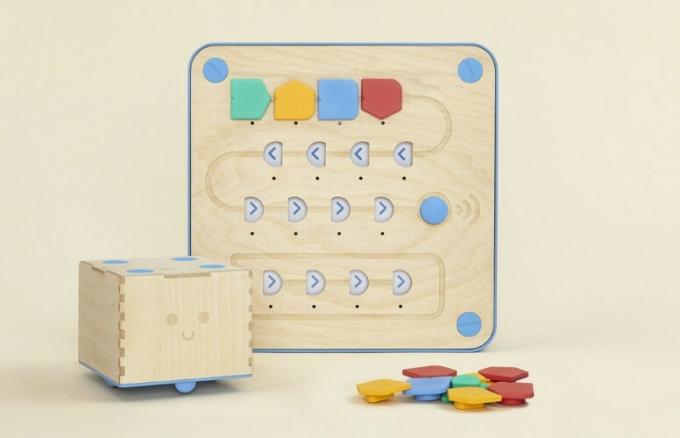 Играчка за кодиране Cubetto Hands On за момичета и момчета на възраст 3 и повече години