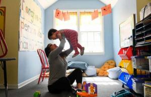 Имигрантските семейства имат по-добро детство от родените в САЩ